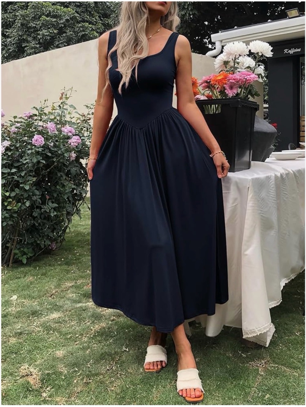Elegant Sleeveless Midi Dress in Deep Navy